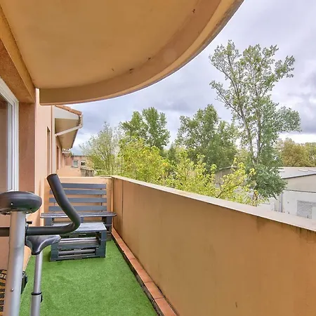 Lovely Flat With Terrace //toulouse// * تولوز